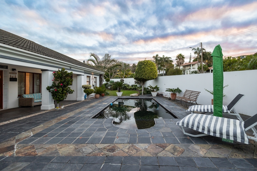 4 Bedroom Property for Sale in Lower Robberg Western Cape